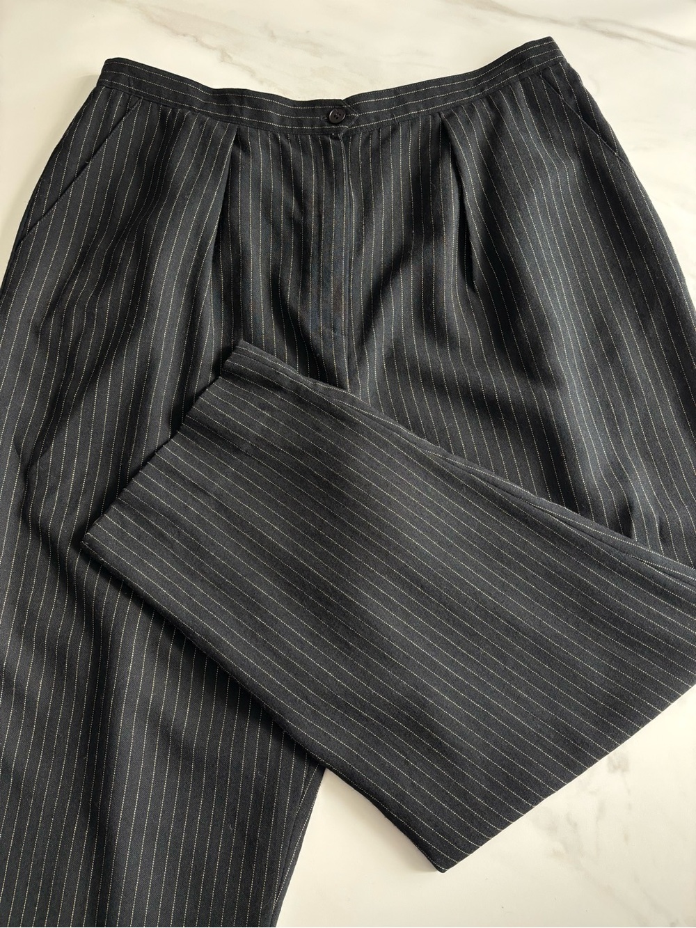 Jones New York Vintage m Black Pinstripe Trousers Wool blend